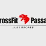 crossfit passau logo auf grauem hintergrund