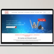 Die Homepage von Micro-Epsilon auf einem Laptop-Bildschirm