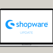 Shopware-Logo - blau auf weißem Hintergrund auf dem Laptop-Bildschirm